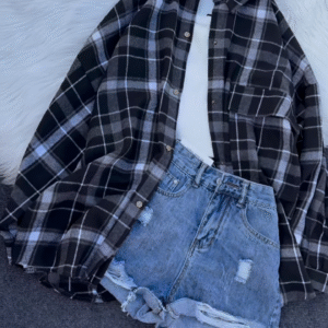 Oversized Plaid Flannel Shirt – Classic & Cozy