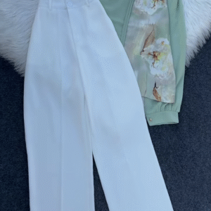 Elegant Floral Blouse & Wide-Leg Pants Set – Chic & Sophisticated