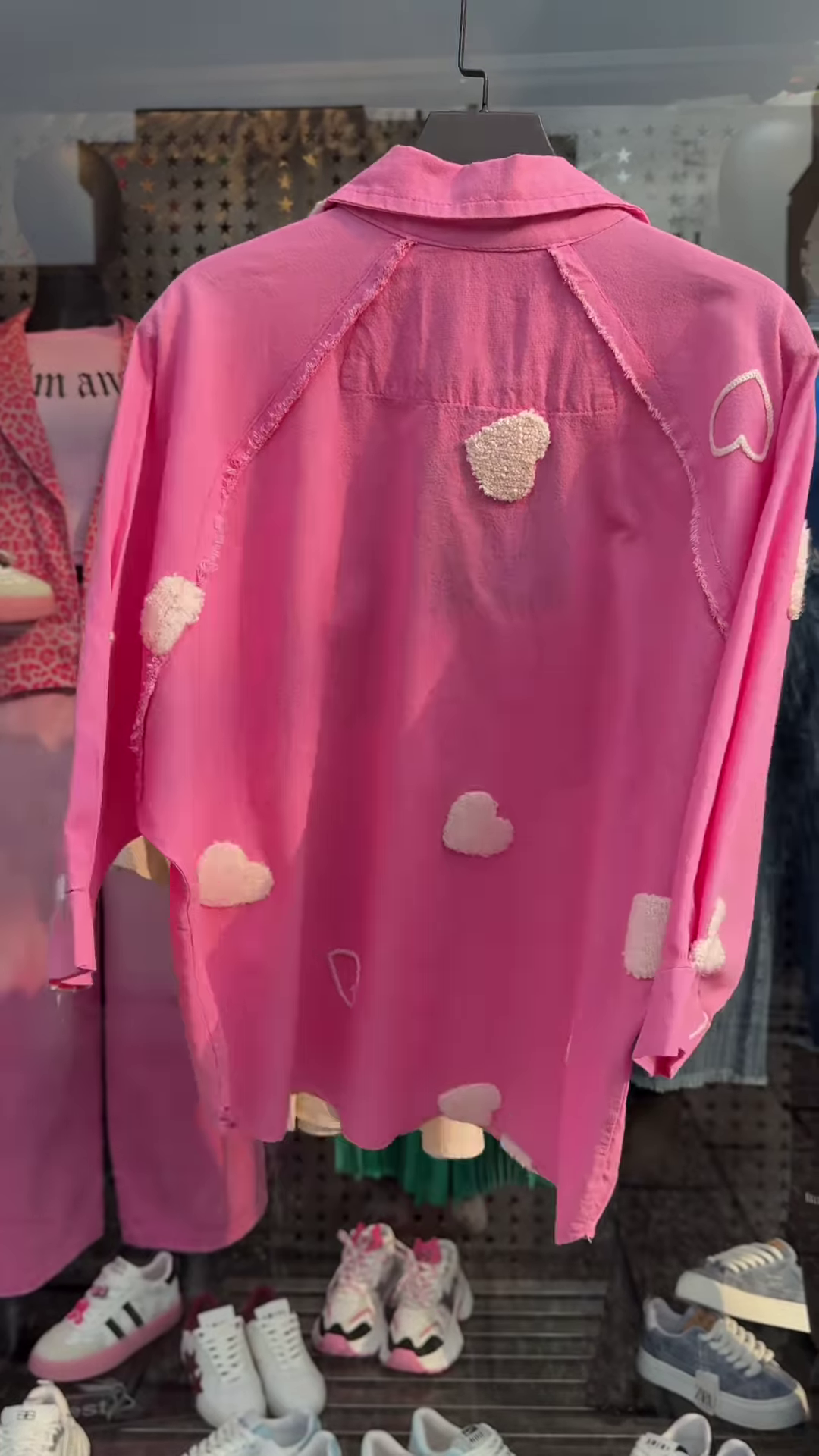 π Trendy Oversized Pink Heart Shirt β Now in 5 Colors! π - Image 3