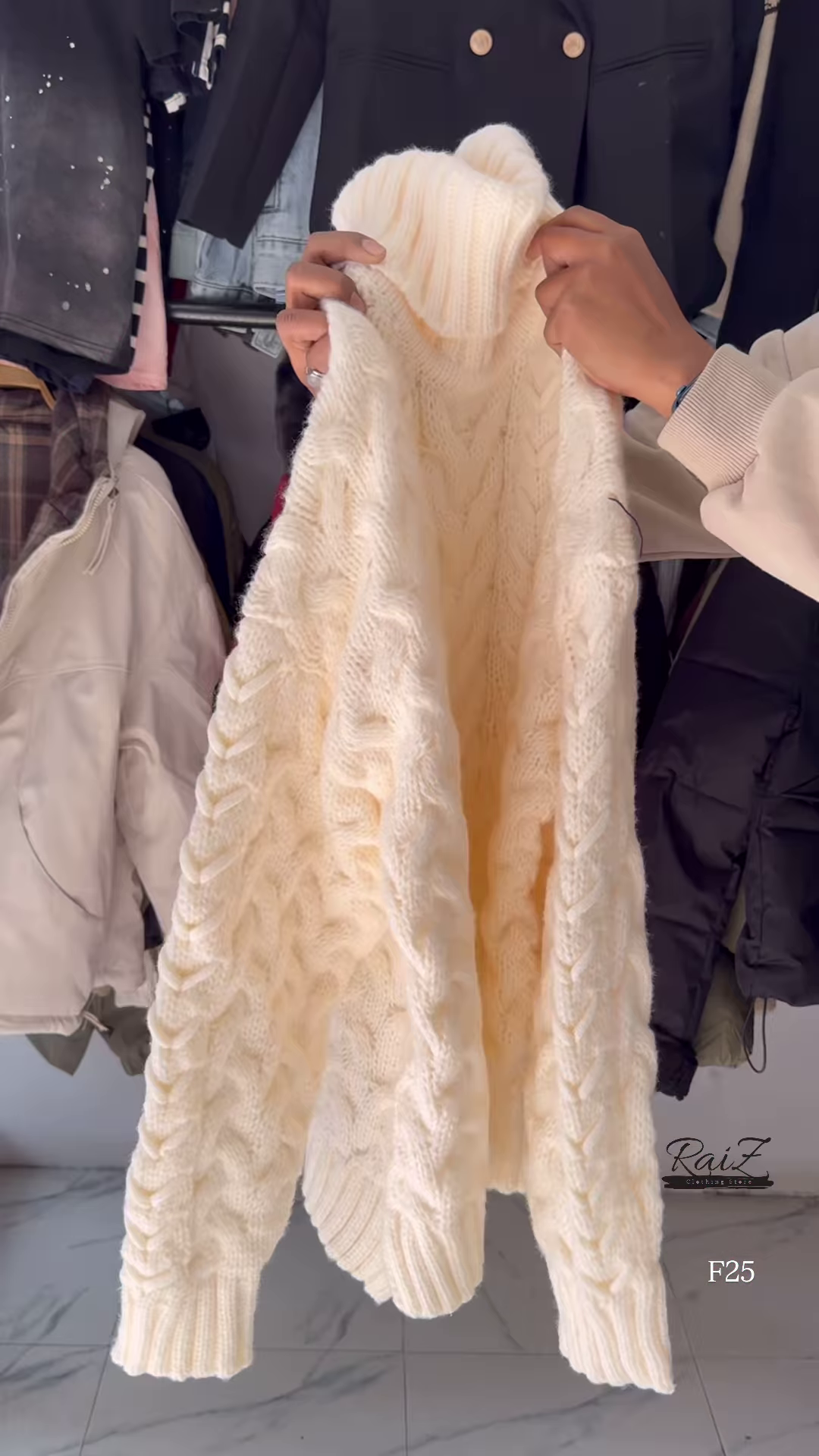 Chunky Cable Turtleneck Sweater – Ultra‑Cozy, Statement Knit for Winter Days ❄️� - Image 3