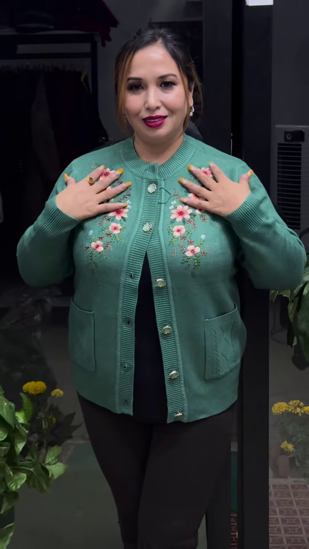 Embroidered Floral Cardigan β Elegant Warmth with Everyday Comfort πΈπ§₯ - Image 3