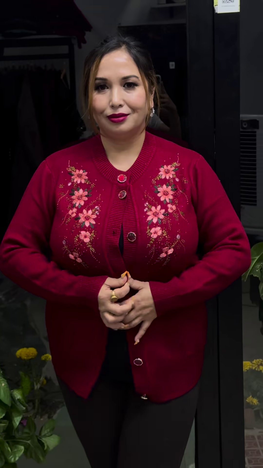 Embroidered Floral Cardigan β Elegant Warmth with Everyday Comfort πΈπ§₯ - Image 4