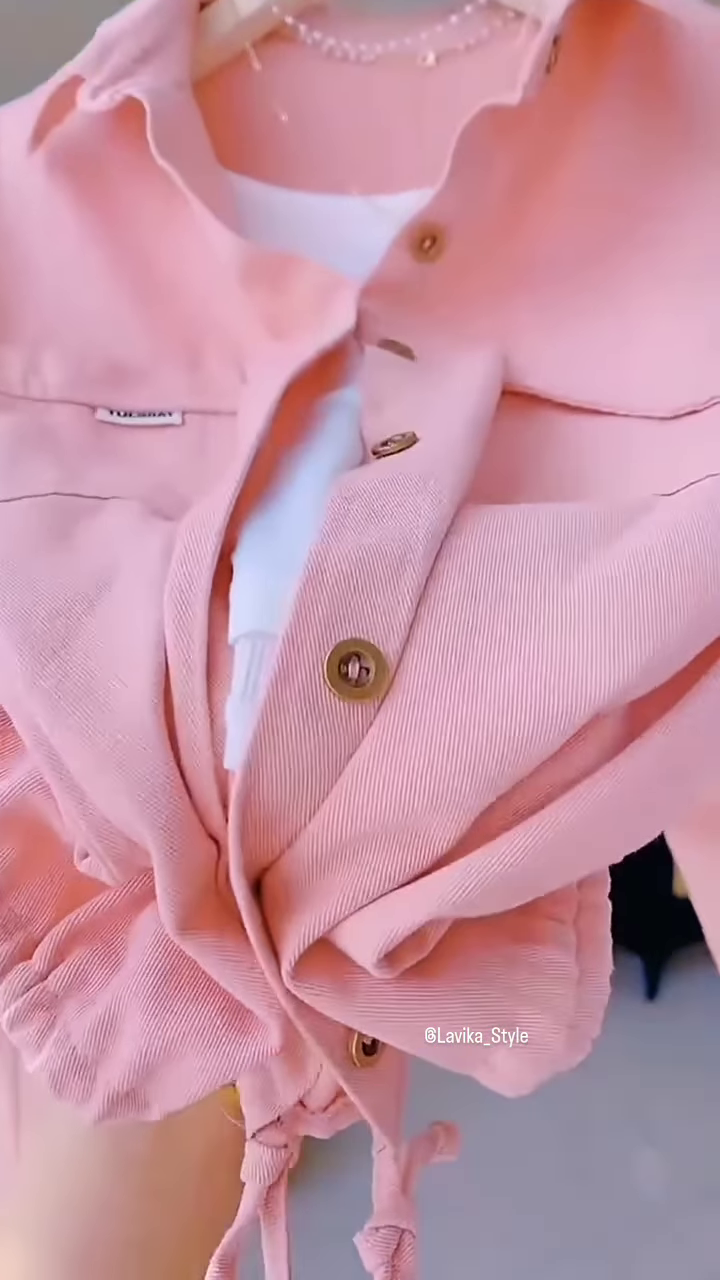 Stylish and Versatile Lightweight Jacket Set - Image 4