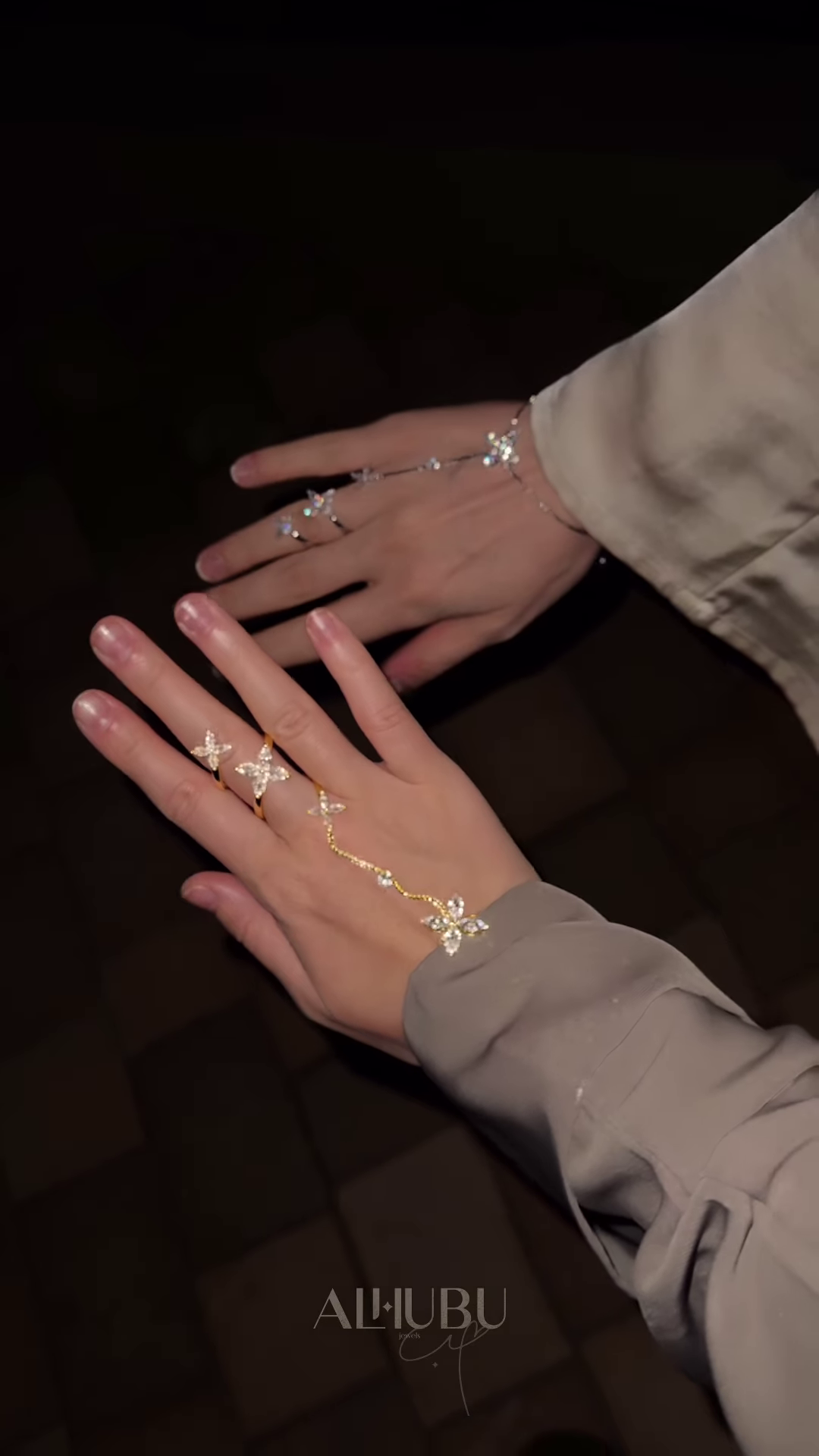 Elegant Gold-Toned Hand Chain Bracelets with Sparkling Floral and Star Accents - Adjustable Finger Rings
